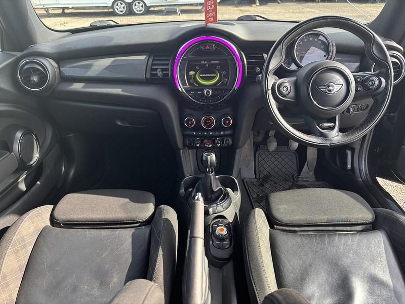 Used Mini Cooper Hatch 136 HP (100 kW) 2014 Black Hatchback