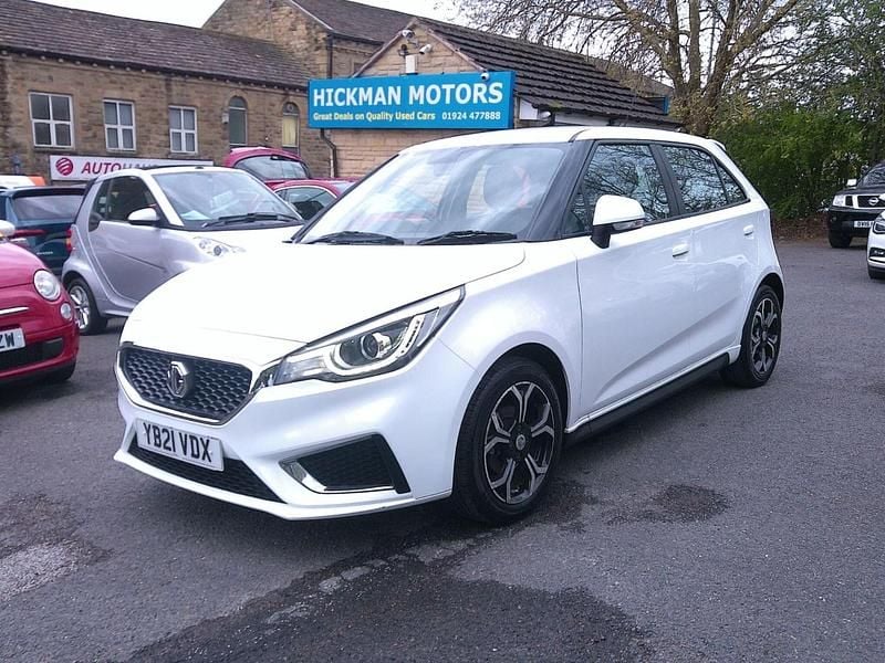 Used MG MG3 Exclusive 106 HP (77 kW) 2021 White Hatchback