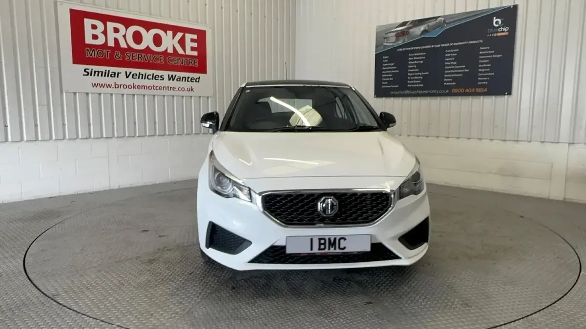 Used MG MG3 Excite 106 HP (77 kW) 2018 White Hatchback