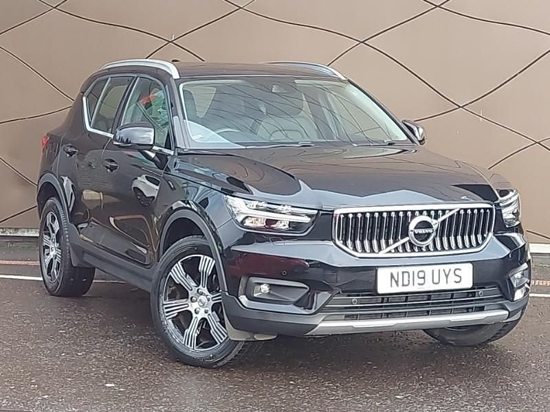 Black Used 2019 Volvo XC40 Inscription SUV | £19,998 (Good price) - Image 1/4