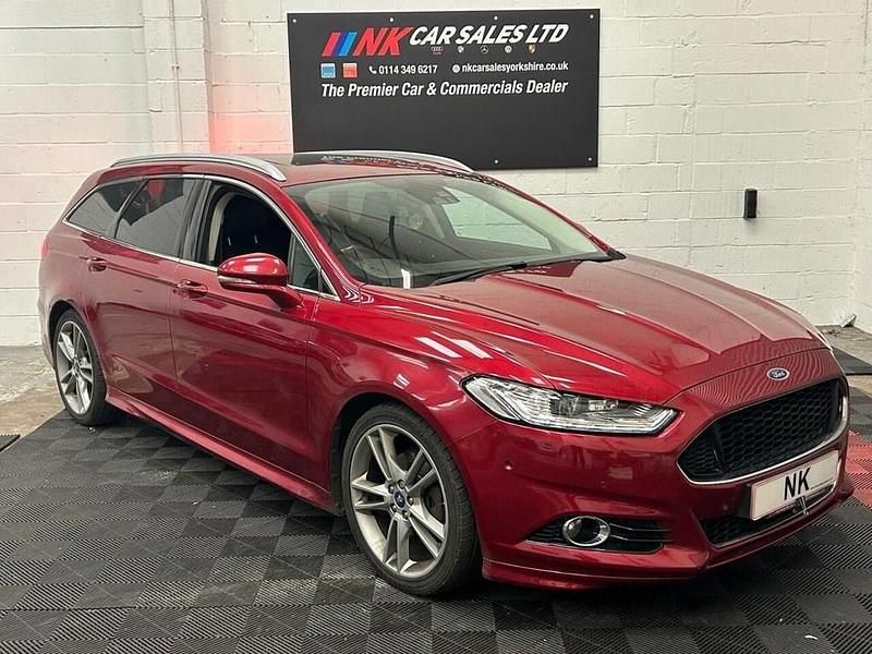 Used Ford Mondeo Titanium 180 HP (132 kW) 2015 Red Estate