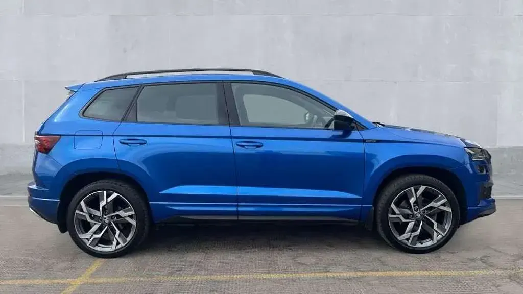 Used Skoda Karoq SportLine 190 HP (139 kW) 2025 Race blue SUV