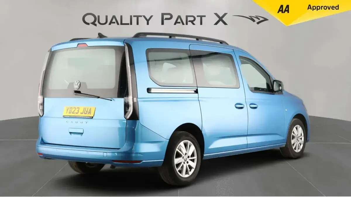 Used VW Caddy S 122 HP (89 kW) 2023 Blue MPV