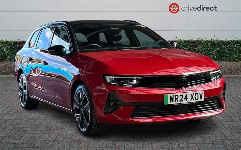 Red Used 2024 Vauxhall Astra Ultimate Estate | £21,350 (Fair price) - Image 1/4