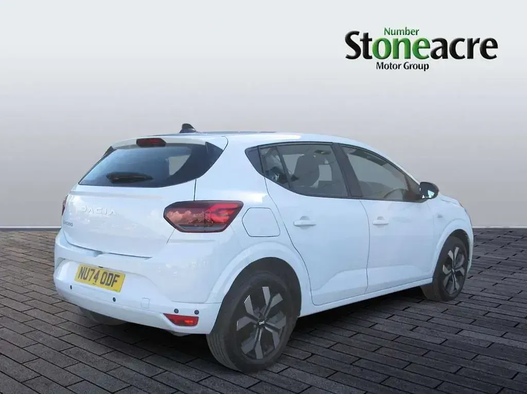 Usado Dacia Sandero Journey 90 CV (66 kW) 2024 Blanco Utilitario