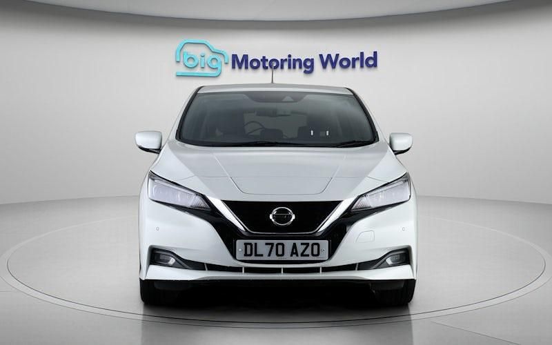 Used Nissan Leaf N-Connecta 110 kW (150 HP) 2020 White Hatchback