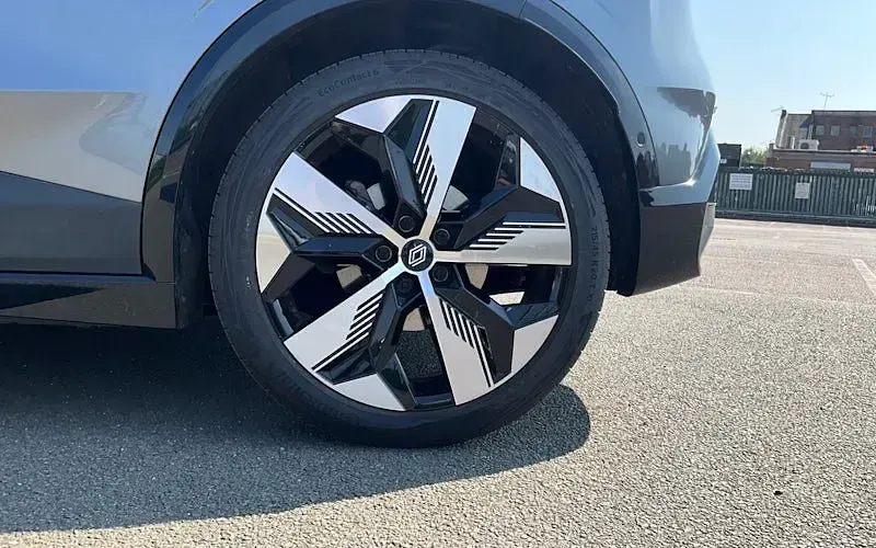 Used Renault Megane E-Tech Komfort 160 kW (218 HP) 2025 Hatchback