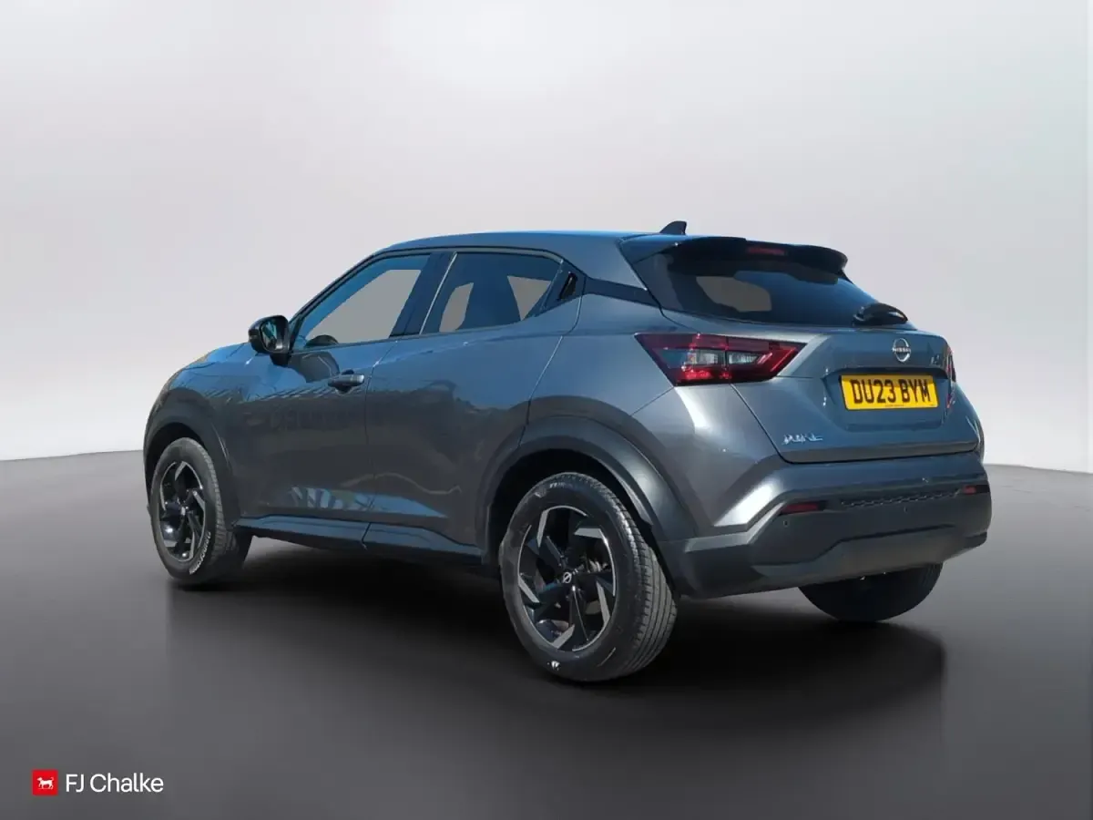 Used Nissan Juke N-Connecta 114 HP (83 kW) 2023 Grey SUV