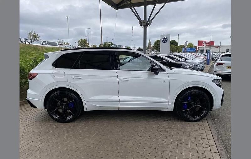 Used VW Touareg R 462 HP (339 kW) 2025 White SUV