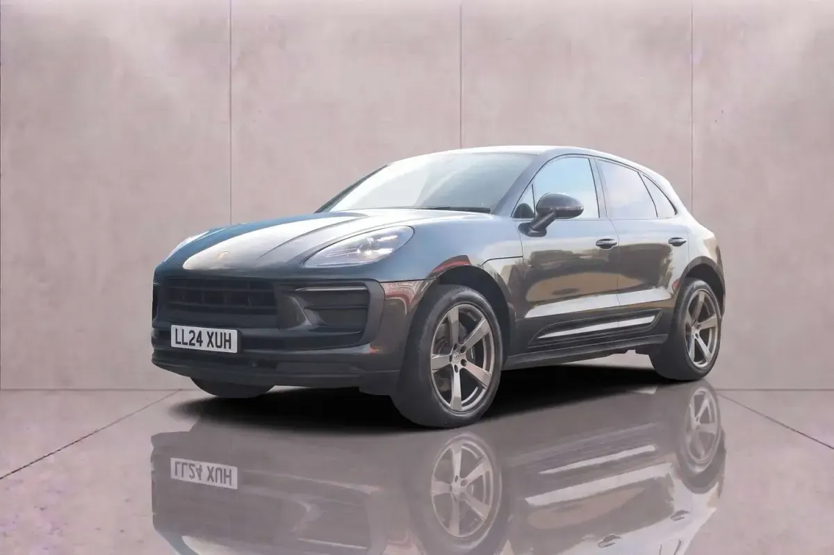 Used Porsche Macan 265 HP (194 kW) 2024 Grey SUV