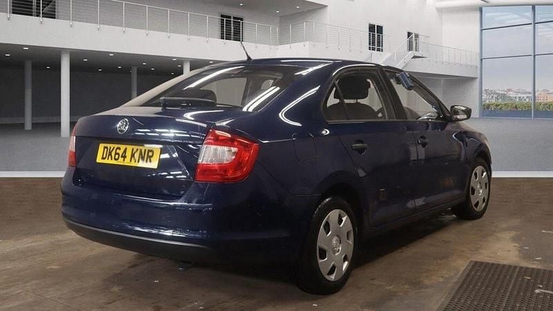 Used Skoda Rapid 2014 Blue Hatchback