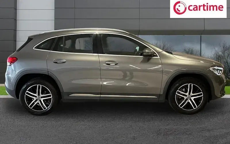 Used Mercedes GLA200 Executive 150 HP (110 kW) 2021 Grey SUV