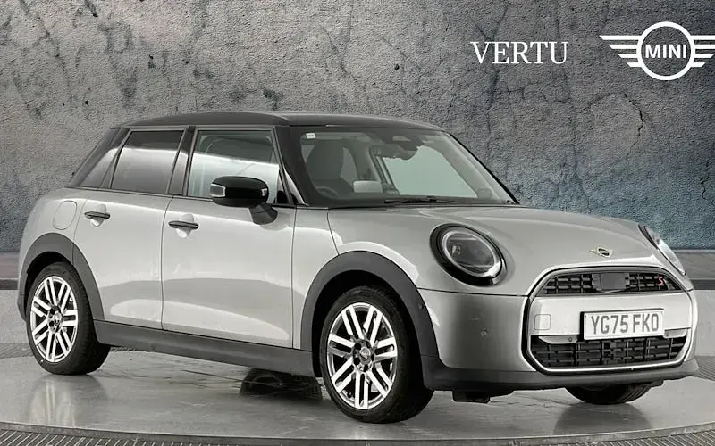 Used Mini Cooper Classic 150 kW (204 HP) 2026 Hatchback