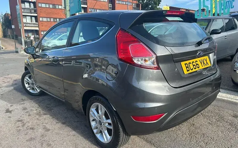 Used Ford Fiesta Zetec 82 HP (60 kW) 2017 Hatchback
