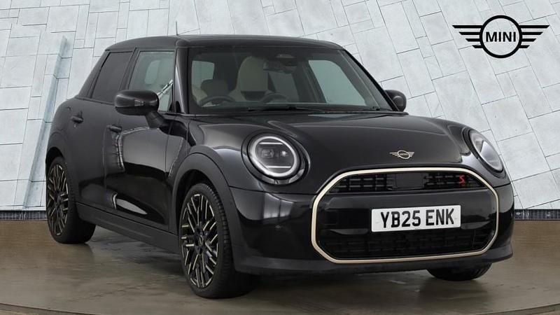 Used Mini Cooper S Hatch 201 HP (147 kW) 2025 Black Hatchback