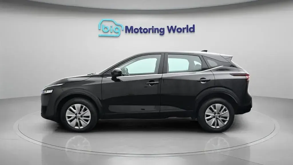Used Nissan Qashqai S 140 HP (102 kW) 2022 Black SUV