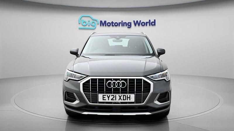 Used Audi Q3 Sport 148 HP (108 kW) 2021 Grey SUV