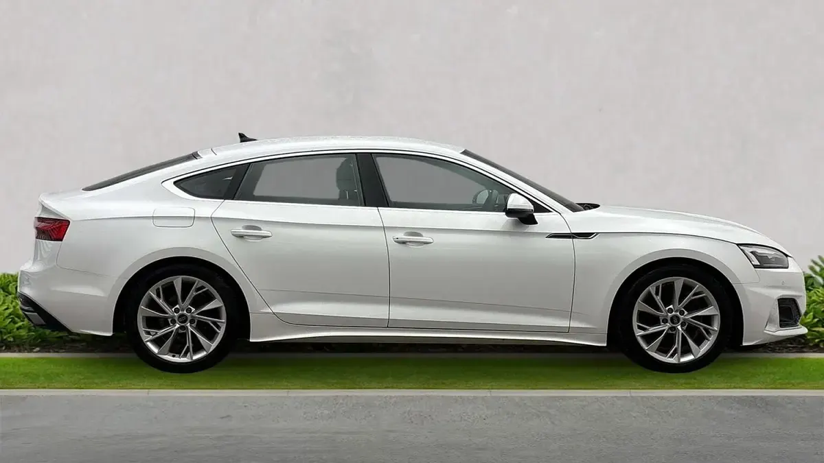 Used Audi A5 Sportback Sport 150 HP (110 kW) 2024 White Hatchback