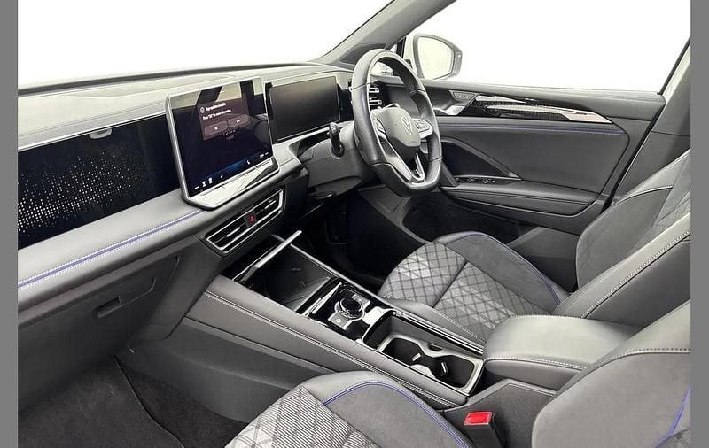 Used VW Tiguan R-line 147 HP (108 kW) 2024 White SUV