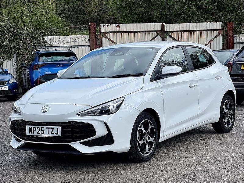 Used MG MG3 SE 113 HP (83 kW) 2025 White Hatchback