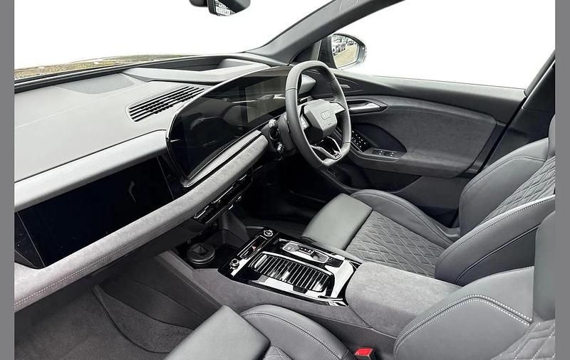 Used Audi Q6 e-tron Advanced 280 kW (382 HP) 2025 Black SUV