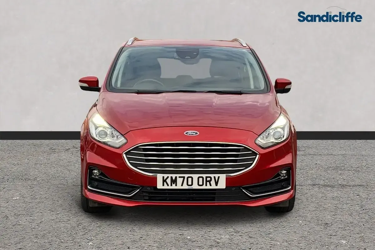 Used Ford S-MAX Titanium 150 HP (110 kW) 2020 Red MPV