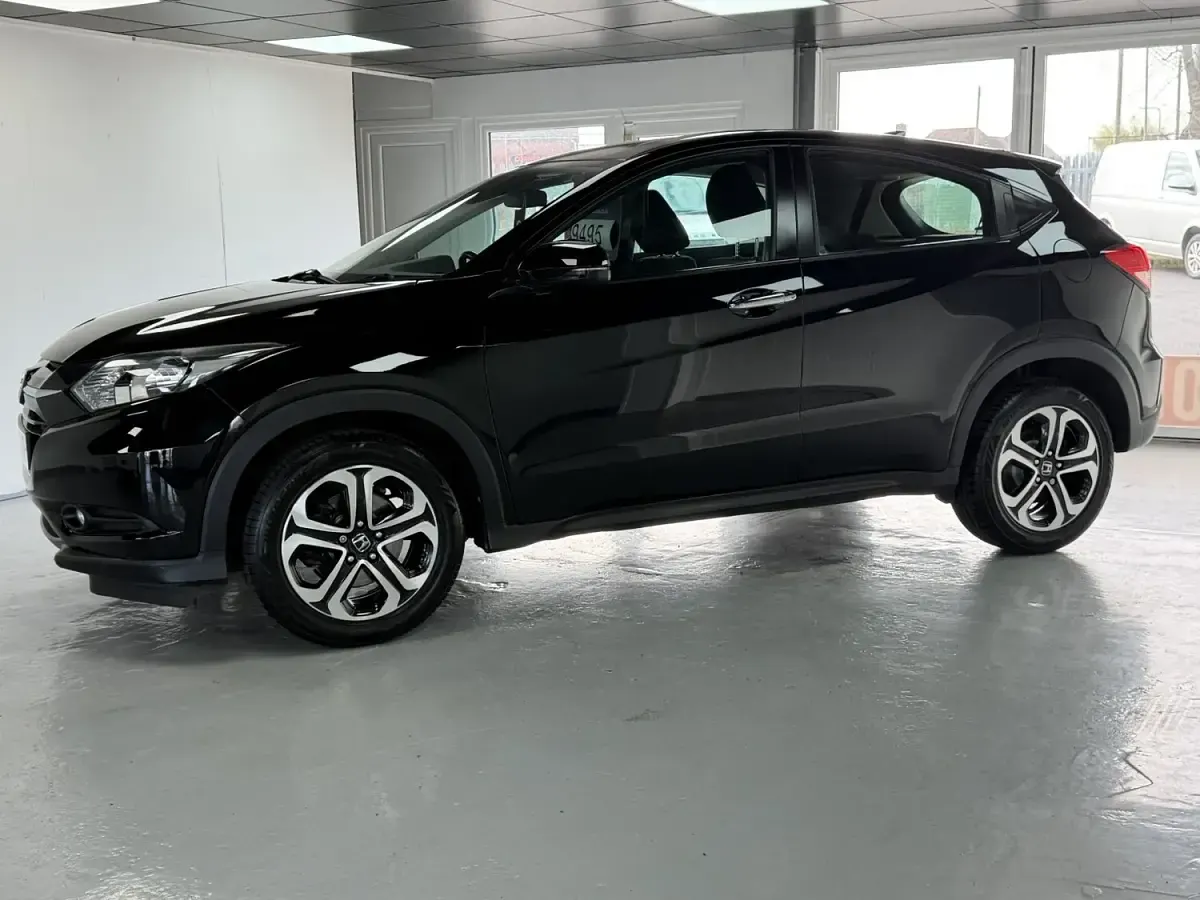 Used Honda HR-V SE 130 HP (95 kW) 2016 Black SUV