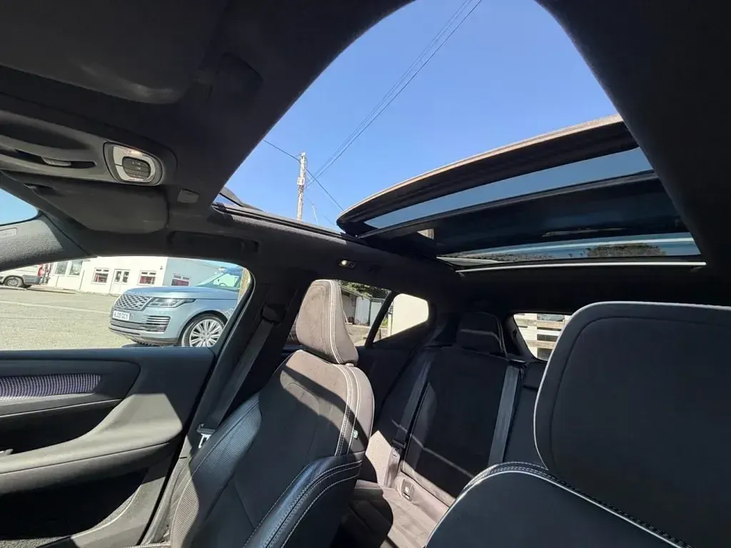 Used Volvo XC40 R-Design 190 HP (139 kW) 2020 Blue SUV