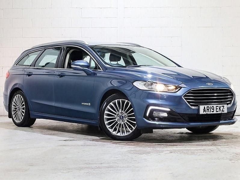 Used Ford Mondeo Titanium 187 HP (137 kW) 2019 Blue Estate