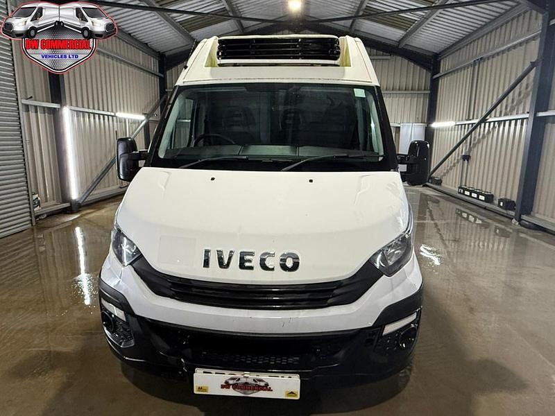 Used Iveco Daily 140 HP (102 kW) 2018 White Van