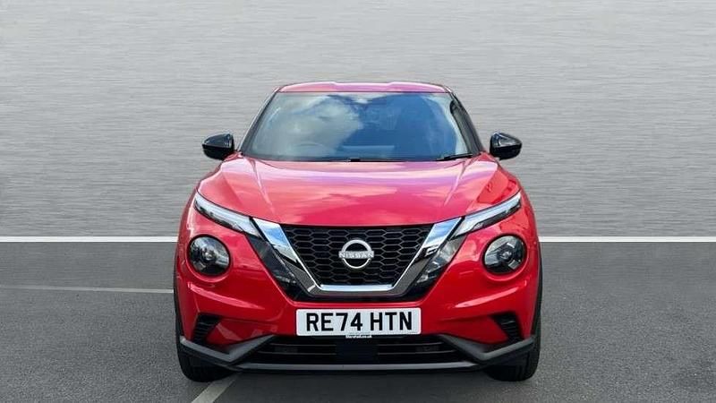 Used Nissan Juke N-Connecta 114 HP (83 kW) 2024 Red SUV