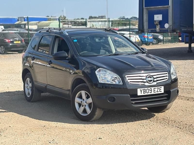 Black Used 2009 Nissan Qashqai +2 Visia SUV | £1,490 (Super price) - Image 1/4