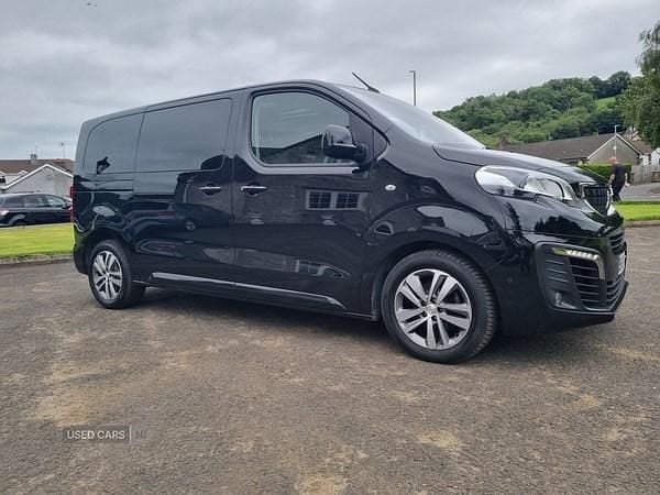 Black Used 2019 Peugeot Traveller Allure MPV | £26,950 (Fair price) - Image 1/4