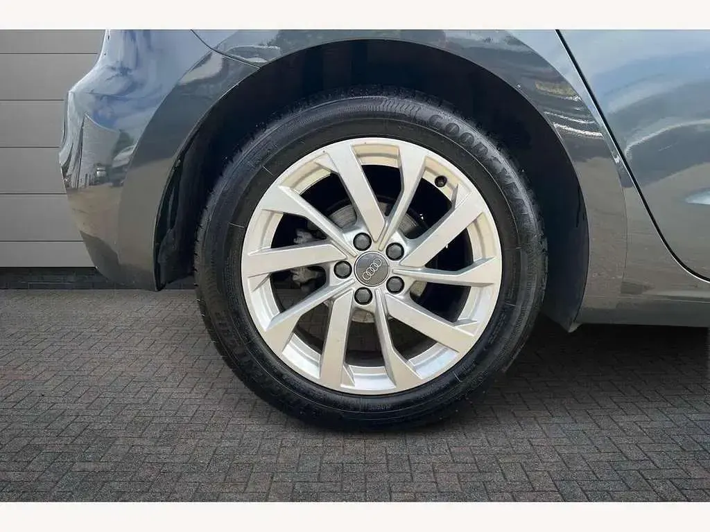 Used Audi A1 Sport 116 HP (85 kW) 2019 Grey SUV