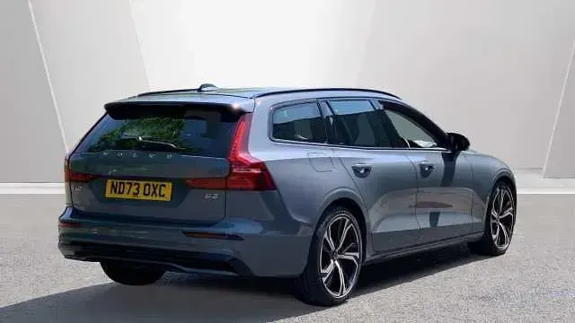 Used Volvo V60 Plus 161 HP (118 kW) 2024 Estate