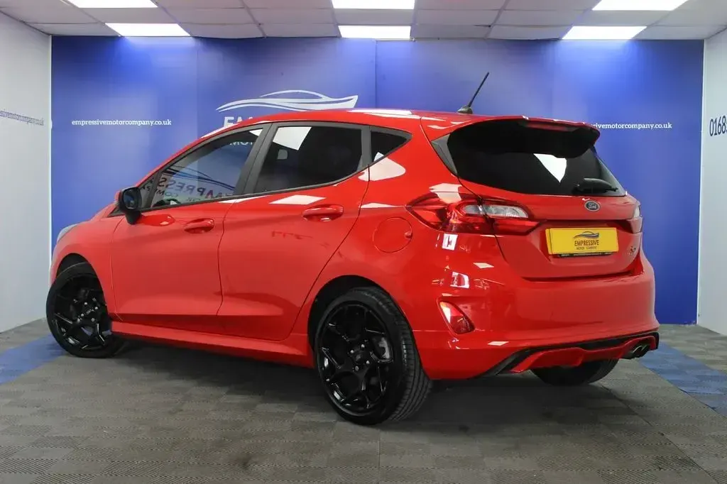 Used Ford Fiesta ST 200 HP (147 kW) 2019 Red Hatchback