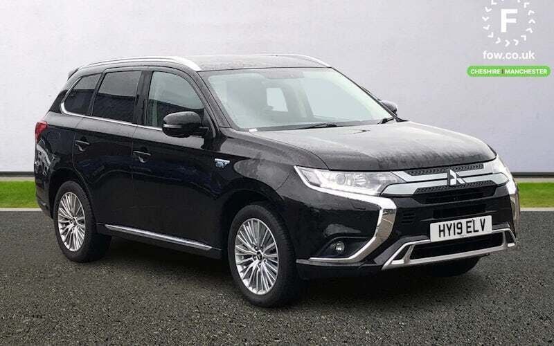 Black Used 2019 Mitsubishi Outlander P-HEV Estate | £13,299 (Good price) - Image 1/3