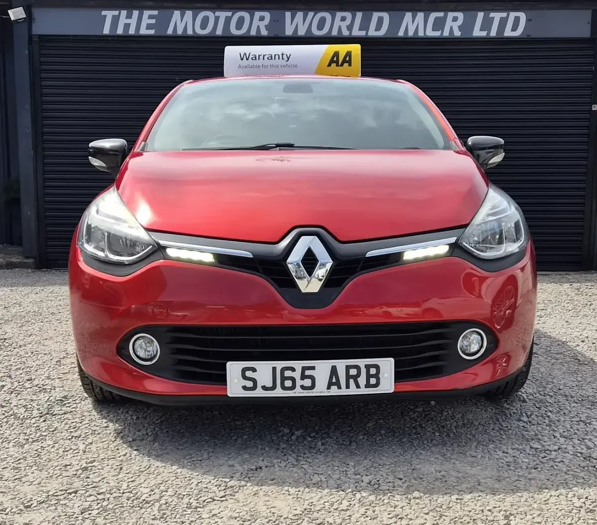 Used Renault Clio Dynamique 90 HP (66 kW) 2016 Red Hatchback