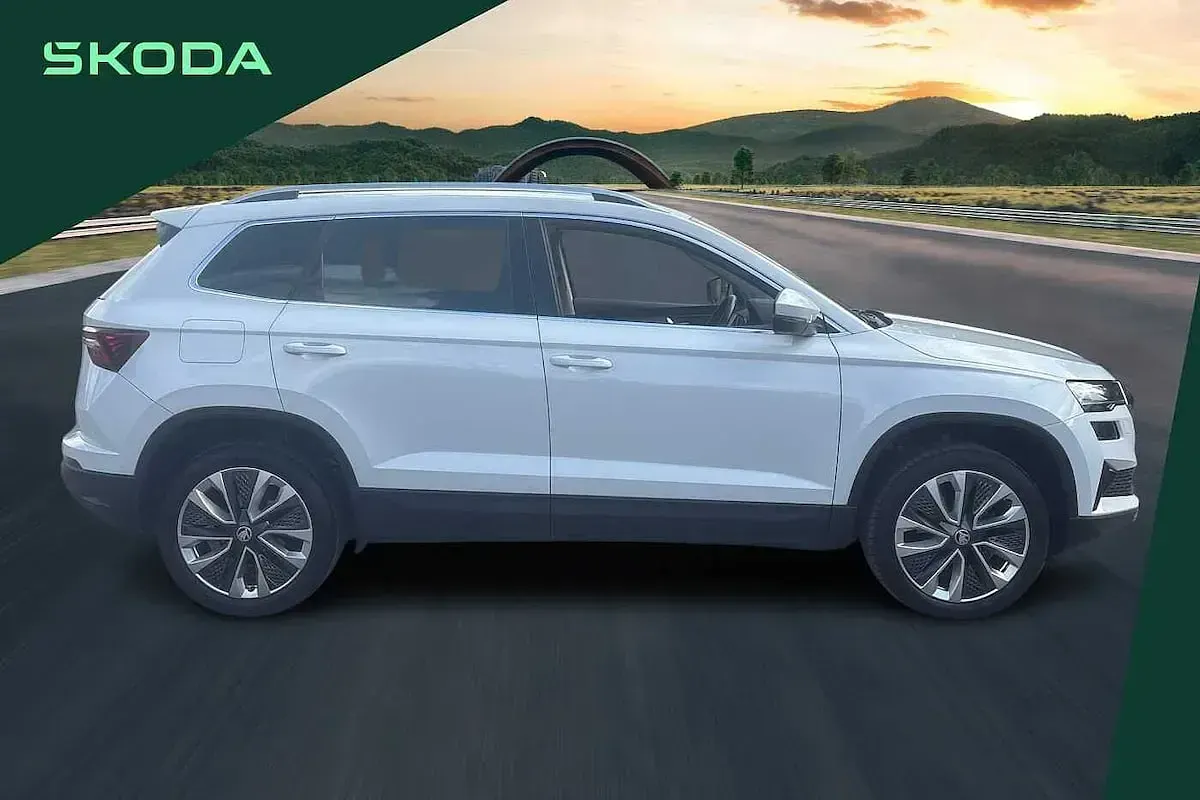 Used Skoda Karoq SE L 108 HP (79 kW) 2023 White SUV