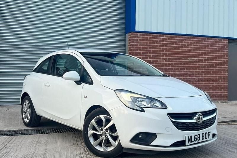 Used Vauxhall Corsa 75 HP (55 kW) 2018 White Hatchback