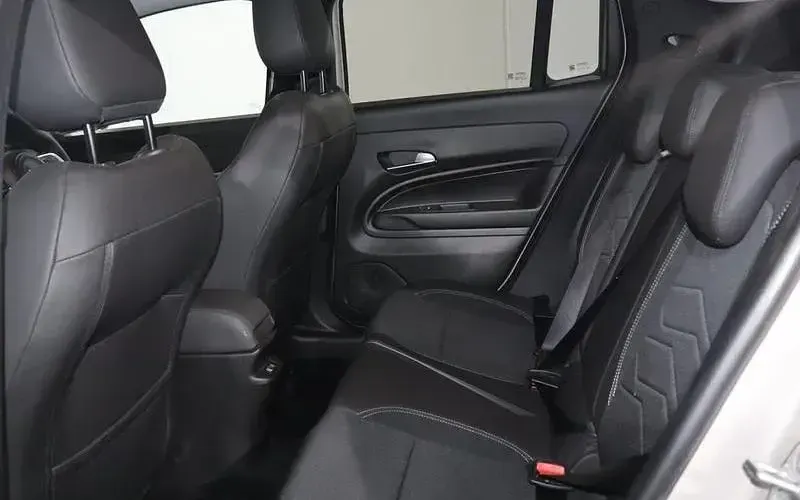 Used Jeep Avenger EV Summit 114 kW (156 HP) 2024 Black SUV