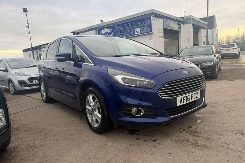 Used Ford S-MAX Titanium 180 HP (132 kW) 2016 Blue MPV