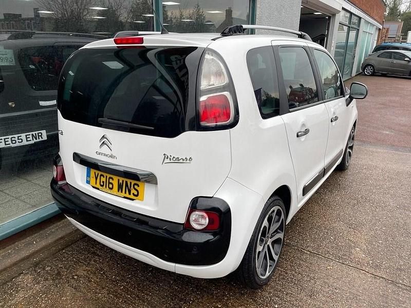 Used Citroën C3 Picasso Platinum 100 HP (73 kW) 2016 White MPV