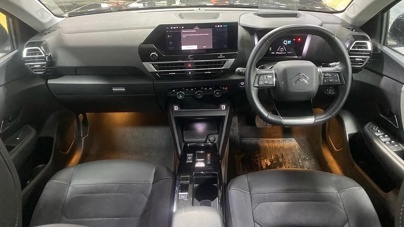 Used Citroën C4 PureTech 131 HP (96 kW) 2024 Black SUV