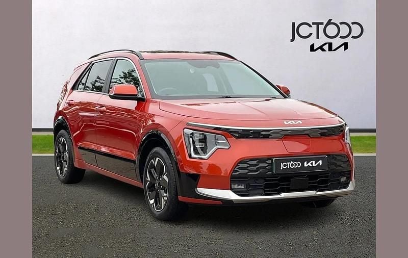 Orange Used 2023 Kia e-Niro SUV | £22,501 (Good price) - Image 1/4