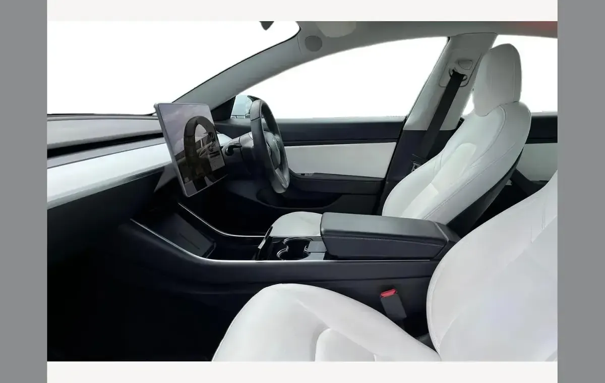 Used Tesla Model 3 Performance 461 kW (627 HP) 2020 White Sedan