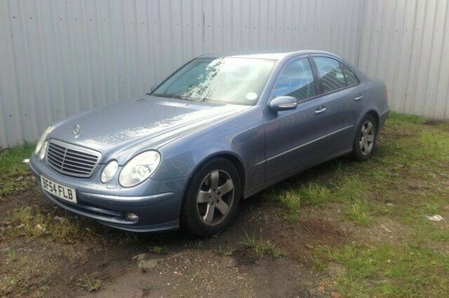 Used Mercedes E320 204 HP (150 kW) 2004 Sedan