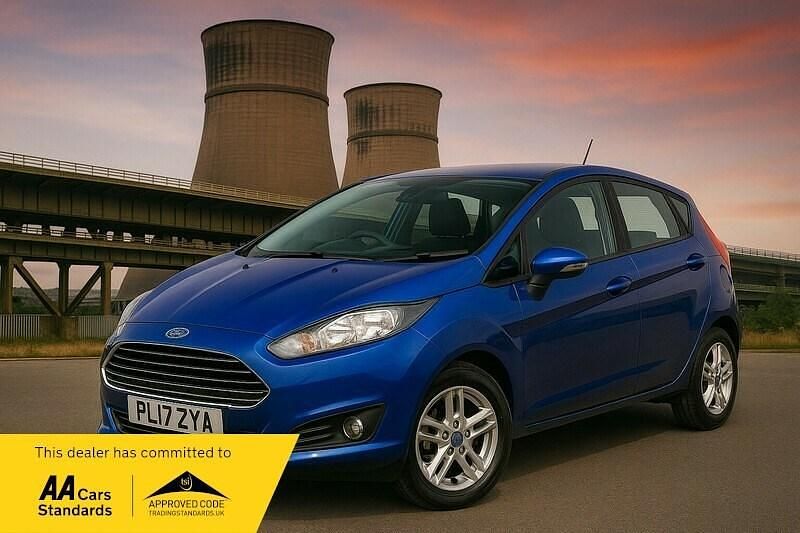 Used Ford Fiesta Zetec 100 HP (73 kW) 2017 Blue Hatchback