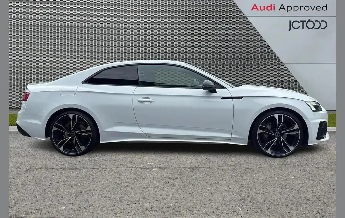 Used Audi A5 Black Edition 200 HP (147 kW) 2023 White Coupe