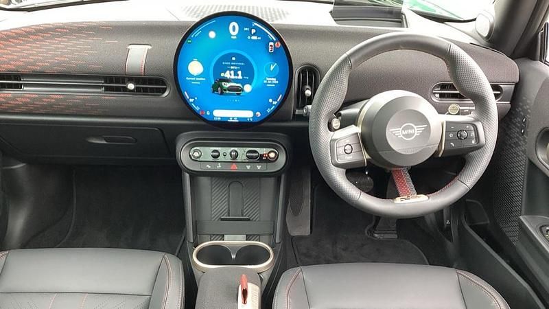 Used Mini Cooper Hatch 113 kW (154 HP) 2025 Green Hatchback